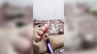 Colombian whore masturbates with her dildo until  cums - 1 image