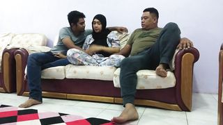 Married Couples threesome - 5 image