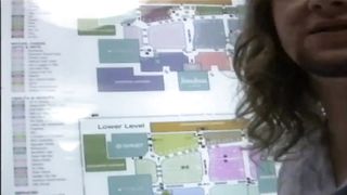 Teen im Einkaufszentrum aufgegabelt + richtig feucht gebumst - 1 image