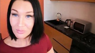 Mutter wurde von ihrem Stiefsohn mit Handschellen gefesselt6 - 4 image