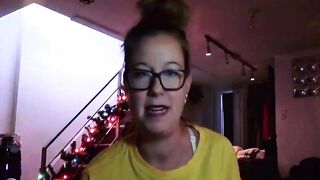 This girl will burp for your pleasure - 10 image