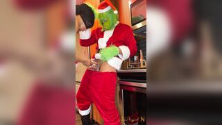 Mrs. Clause Fucks the Grinch While Santa Was Away - Gifted Her A Squirting Orgasm for Christmas - 8 image