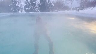 Monika Fox Gives Winter Quick Blowjob And Masturbates In Nature Surrounded By Snow - 5 image