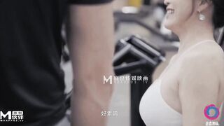 Mature milf with big boobs have sex with big dick guy at the gym - 2 image