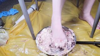 Foot fetish and pussy stuffing - 8 image