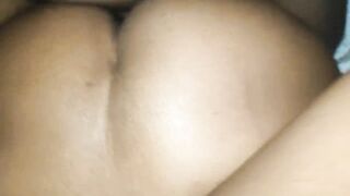 Apni girlfriend ko itna choda ki chut se mut nikal dia - 12 image