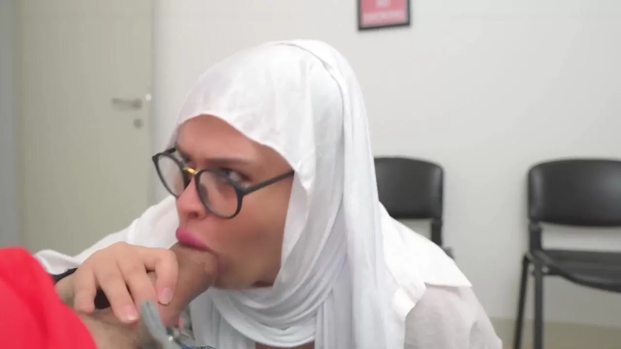 SHE IS SURPRISED ! Hijab girl caught me jerking off in Doctors waiting room watch online