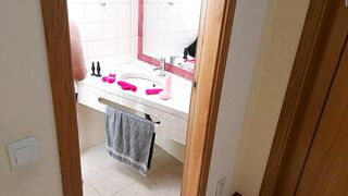 Stepsister receives facial cumshot through a hole in the sink - 4 image