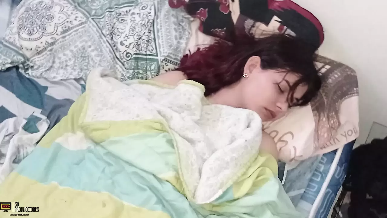 free streaming amateur sleeping facial