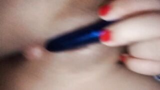 ARAB TEEN girl playing with vibrator make her cums - 14 image