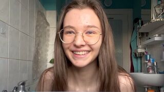 Teen Squirt Hard Fuck Huge Dildo! - 1 image