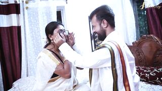 South Indian bhabhi has enjoyed the hardcore sex of her husband's friend - 4 image