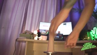 hd fitness trainer in a sexy outfit will now show his technique of performing somersaults fuckmachine - 3 image