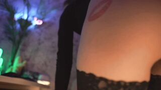 loud moans instead of an alarm clock for android!I'm playing with vibrator and clit-pie in kitchen! - 10 image