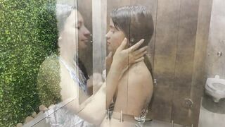 no one expects me to have sex with my girlfriend in a shopping center in our city - 3 image