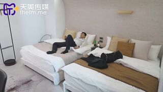 Sexy office OL lady with natural tits fucked by her boss and make her orgasm - 4 image