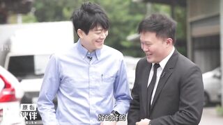 Hot mature milf slut with huge boobs serve her customer with her hot body and sucking the big cock - 2 image