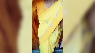 Meera Tamil wife saree show - 1 image
