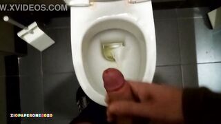 Ziopaperone2020 - PUBLIC - After pissing, I jerk off and spray my cum around (in a public bathroom) - 12 image