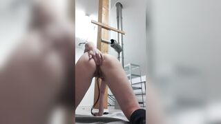 Squirting milf titt hanging - 11 image