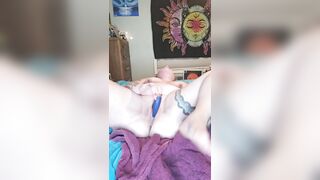 Sexy milf fucks both holes and cums for your pleasure - 6 image