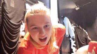 Extreme squirting and fucking in the changing room - 2 image