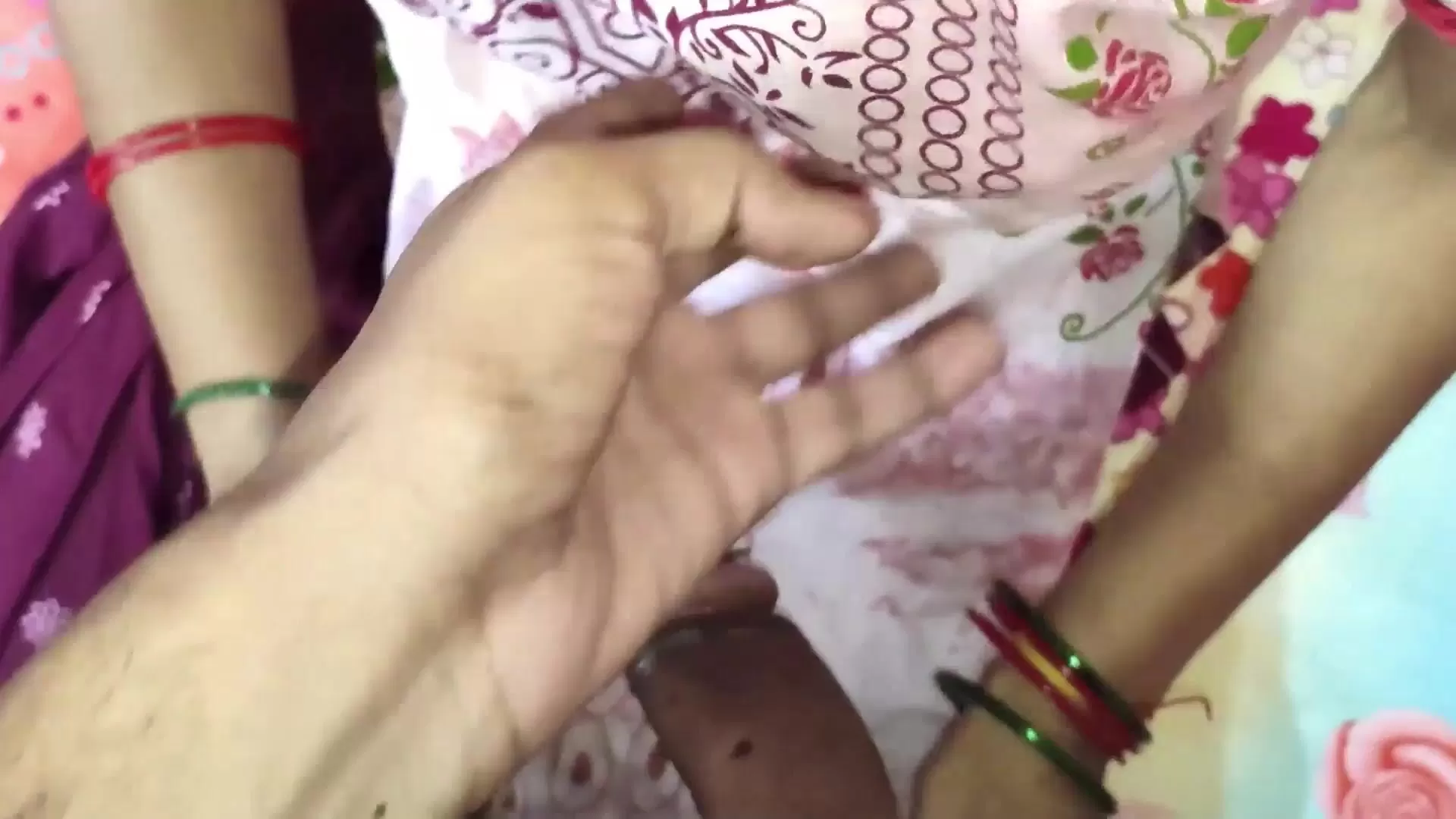 Indian elder step brother his little step sister pussy fucking when parents  are not at home watch online