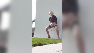 Fantastic squirt public in my garden - 3 image