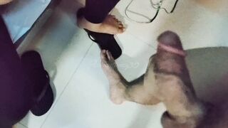 Asianwetpussy30 - Gigil si KUYAsa Suot ko , winasak ang gym leggings ko sabay pasabog ng tamod nya - 2 image