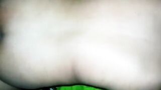 Aunt Alin is having an affair with popcorn while her man is at work - 3 image