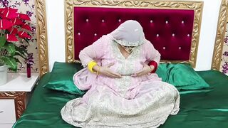 Hot Indian Mature Bride Women Fucking Pussy By Dildo - 2 image