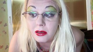 Dilated Pupils and Fuck in the Waiting Room Before Eye Exam - 2 image