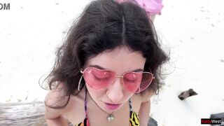 Golden shower for Katty on the public beach - 14 image