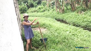 I fucked my neighbor's stepdaughter the gardener inside his vegetable garden - 4 image