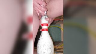 Bowling pin fucked for squirting - 14 image