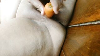 Carrot masturbating pussy leads to creamy mess and orgasm - 11 image