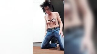 squirting in jeans after live stream - 15 image