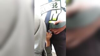 Awek Tudung Blowjob Abang Guard - 4 image