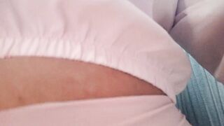 FEMALE MASTURBATION OF THE STEPDAUGHTER SHOWING HER SHAVED PUSSY IT TURNED OUT BEAUTIFUL!! - 2 image
