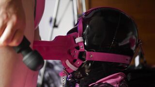 Teasing with me with her pussy, then I drink every drop of her delicious squirt