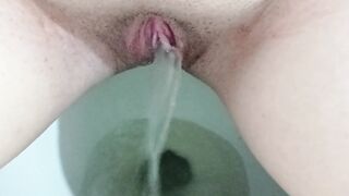 Urinating with a very hairy vagina - 15 image