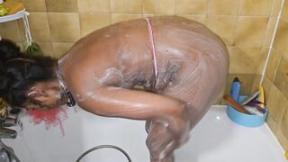 Teen Ebene Exciting Fuck in the Shower - 15 image