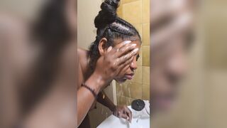 Beautiful Ebony Makes Its Toilet