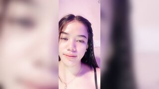 Indonesian slut using dildo until got massive squirted - 4 image