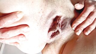 Pussy fucks herself to creamy orgasm, babe flowed - 6 image