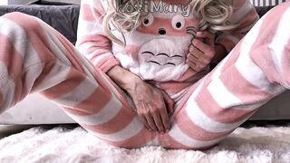 Skinny Japanese schoolgirl fingering horny hairy pussy masturbating close up and squirt orgasm - 2 image