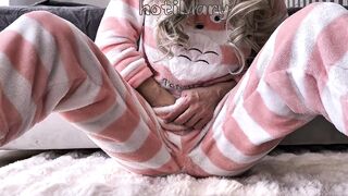 Skinny Japanese schoolgirl fingering horny hairy pussy masturbating close up and squirt orgasm - 3 image