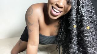 Cum with me my wanker, I want to see you spurt a lot of milk watching me touch my pussy. - 2 image