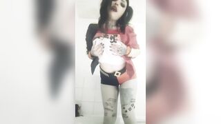 Peeing in Harley Quinn Cosplay! - 2 image