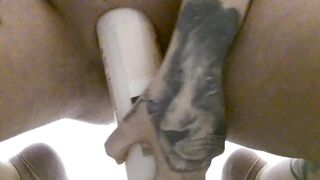 Milf fucking a random item and loving in nice wet pussy - 3 image